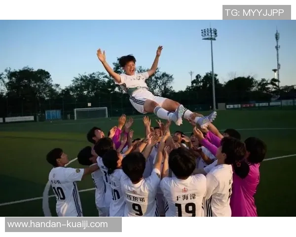 足球国冠军的荣耀与挑战如何塑造未来足球的风向标与发展方向